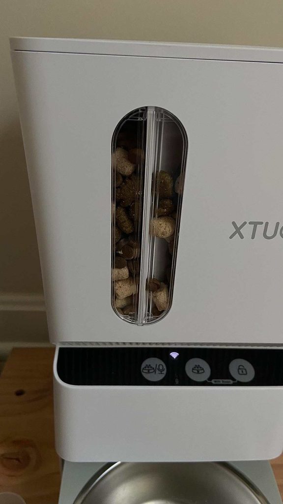 Comparing XTUOES to Other Automatic Feeders.